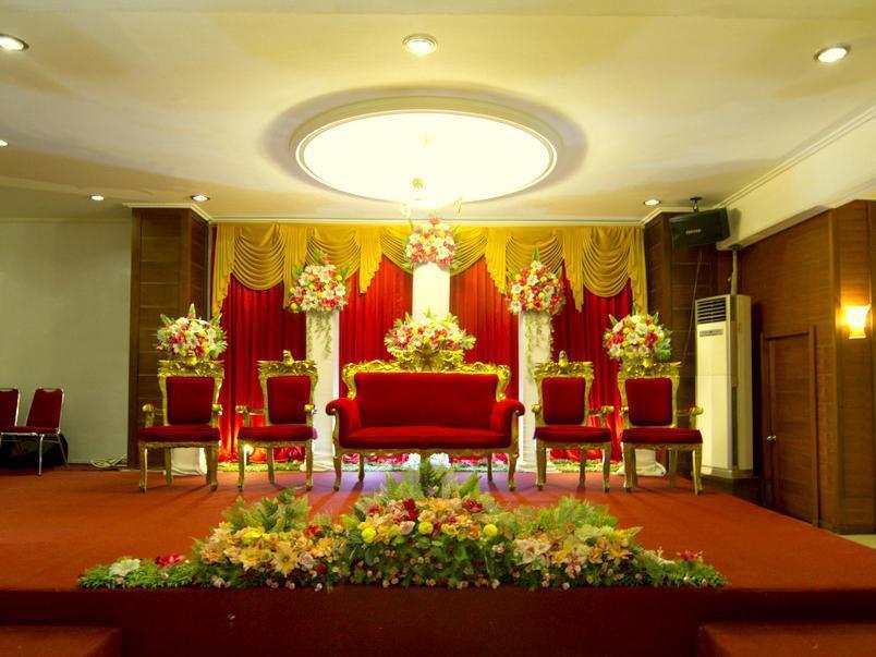 Garuda Hotel Pontianak Exterior foto