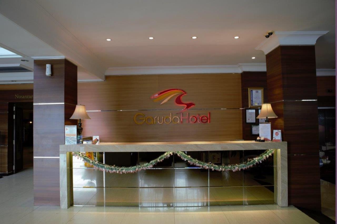 Garuda Hotel Pontianak Exterior foto